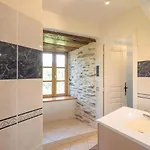 Villa De Prestige Dans Un Fort, Jacuzzi, 8 Pers Leynhac