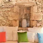 Villa De Prestige Dans Un Fort, Jacuzzi, 8 Pers