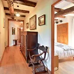 Villa De Prestige Dans Un Fort, Jacuzzi, 8 Pers Leynhac