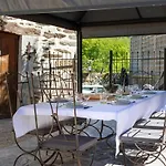De Prestige Dans Un Fort, Jacuzzi, 8 Pers Villa Leynhac