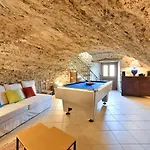 Villa De Prestige Dans Un Fort, Jacuzzi, 8 Pers *