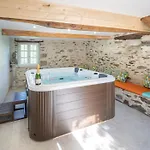 Villa De Prestige Dans Un Fort, Jacuzzi, 8 Pers *