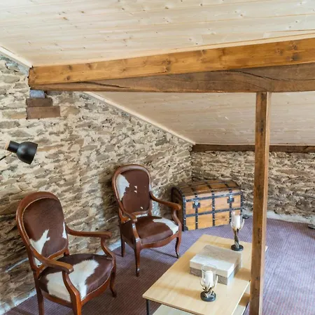 De Prestige Dans Un Fort, Jacuzzi, 8 Pers * Leynhac