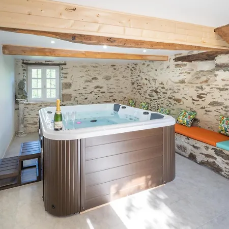 Βίλα De Prestige Dans Un Fort, Jacuzzi, 8 Pers *